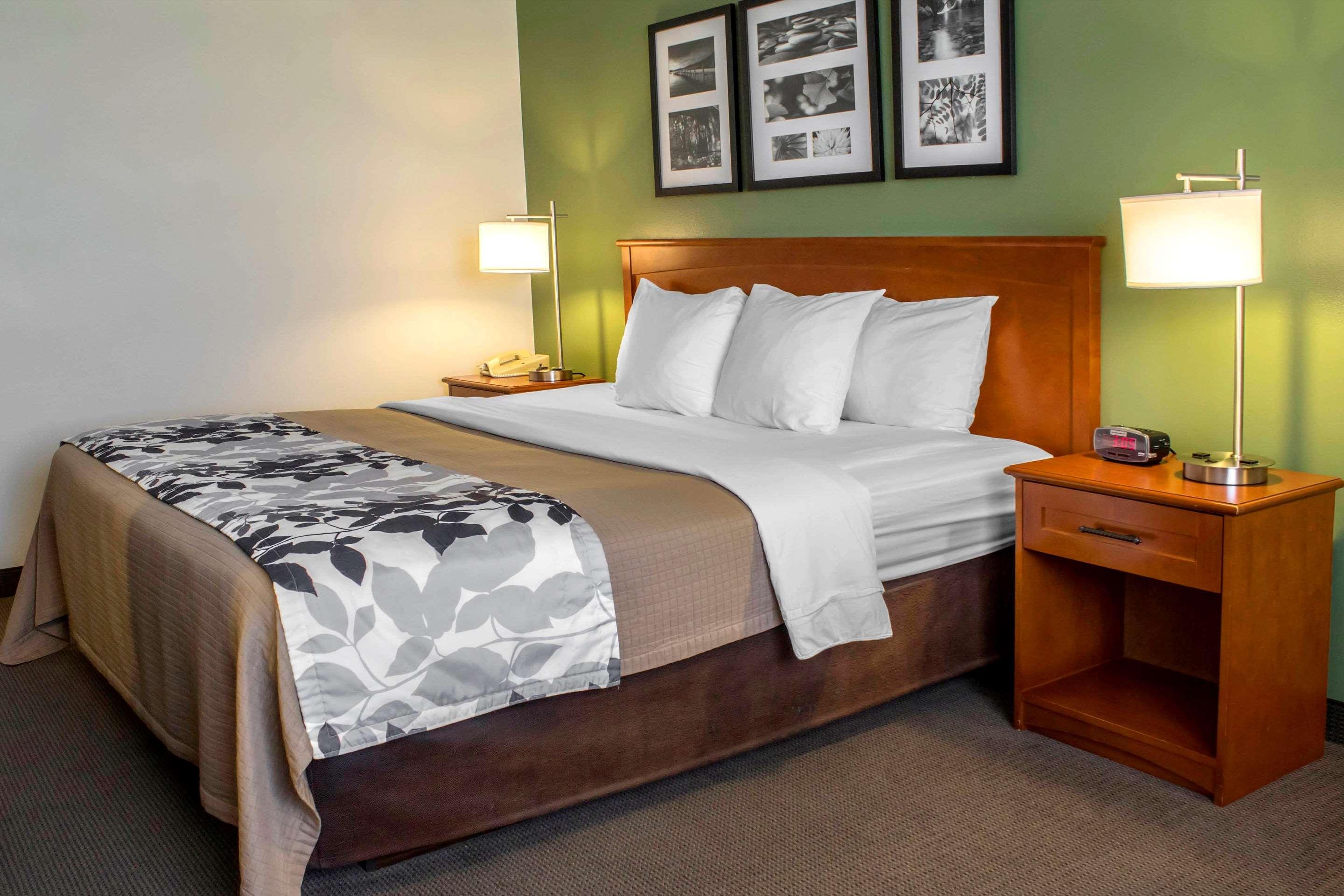 Sleep Inn & Suites Charles City מראה חיצוני תמונה
